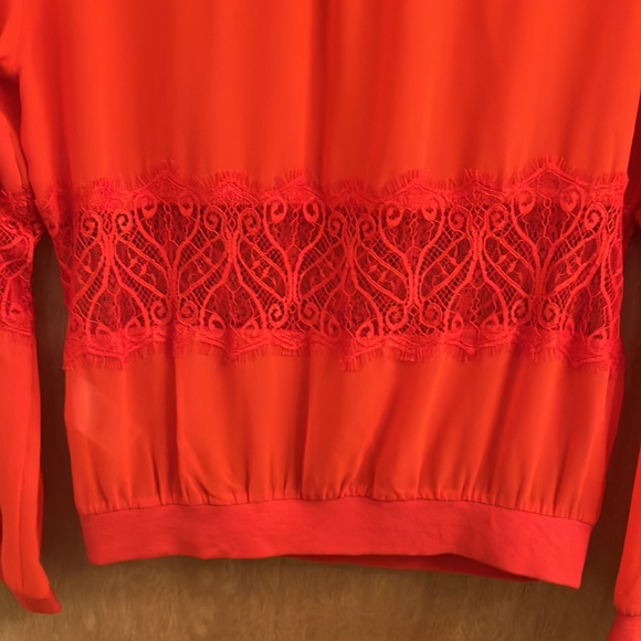 Divided red sheer and lace long sleeve blouse size small - Picture 7 of 7